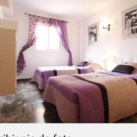 Piso Playa Carvajal Apartment Фуeнхирола Екстериор снимка